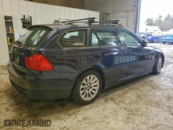 ✅ 2009 BMW 3 Series 328i xDrive • VIN: WBAUU33529A539691 • Lot: 94794475. Wystawiony na Copart z przebiegiem 218 610 mil. Bezpłatny archiwum sprzedaży aukcyjnych z USA i szczegółowy raport historii pojazdu na DreamBid. Zdjęcie 3.