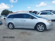 ✅ 2011 Honda Odyssey Touring • VIN: 5FNRL5H98BB067156 • Lot: 43094416. Wystawiony na IAAI z przebiegiem 236 596 mil. Bezpłatny archiwum sprzedaży aukcyjnych z USA i szczegółowy raport historii pojazdu na DreamBid. Zdjęcie 13.