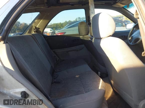 ✅ 2000 Subaru Impreza Outback Special Sports • VIN: JF1GF4853YH809807 • Lot: 43650917. Wystawiony na IAAI z przebiegiem 227 273 mil. Bezpłatny archiwum sprzedaży aukcyjnych z USA i szczegółowy raport historii pojazdu na DreamBid. Zdjęcie 8.