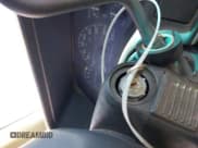 ✅ 1996 GMC Sierra 1500 • VIN: 1GTGC33R4TF018147 • Lot: 41612770. Wystawiony na IAAI z przebiegiem 106 443 mil. Bezpłatny archiwum sprzedaży aukcyjnych z USA i szczegółowy raport historii pojazdu na DreamBid. Zdjęcie 11.