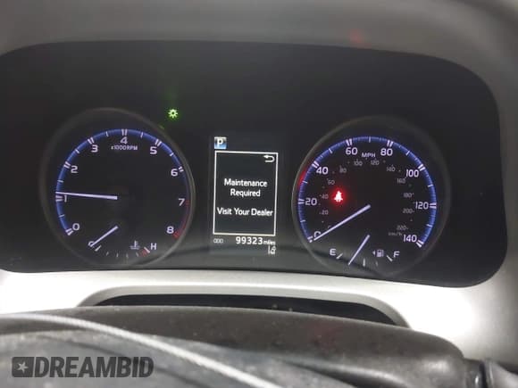 ✅ 2018 Toyota RAV4 LE • VIN: 2T3BFREV6JW767297 • Lot: 43736278. Listed on IAAI with 99,323 mi. Free auction sales archive from the USA and detailed vehicle history report at DreamBid. Image 7.