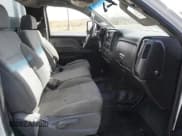 ✅ 2015 GMC Sierra 2500HD • VIN: 1GT02XEG9FZ524664 • Lot: 65645125. Wystawiony na Copart z przebiegiem 86 481 mil. Bezpłatny archiwum sprzedaży aukcyjnych z USA i szczegółowy raport historii pojazdu na DreamBid. Zdjęcie 5.