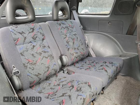 ✅ 1997 Toyota RAV4 • VIN: JT3XP10V2V0007152 • Lot: 56968065. Wystawiony na Copart z przebiegiem 201 936 mil. Bezpłatny archiwum sprzedaży aukcyjnych z USA i szczegółowy raport historii pojazdu na DreamBid. Zdjęcie 11.