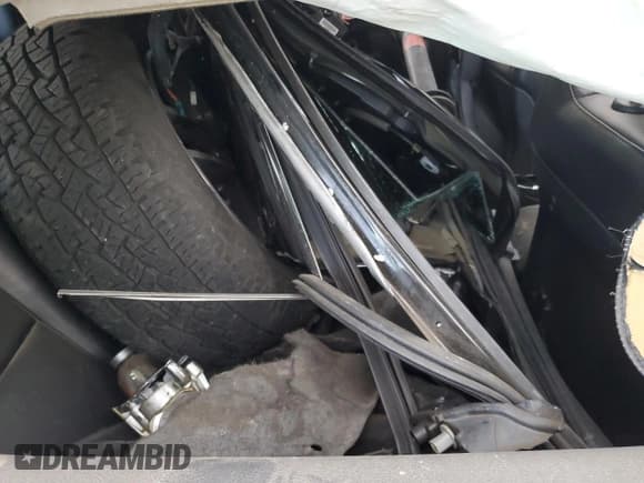 ✅ 2018 Jeep Grand Cherokee Limited • VIN: 1C4RJFBG0JC108488 • Lot: 90122935. Wystawiony na Copart z przebiegiem Nie podano. Bezpłatny archiwum sprzedaży aukcyjnych z USA i szczegółowy raport historii pojazdu na DreamBid. Zdjęcie 11.