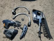 ✅ 2022 Hyundai Santa Cruz SEL • VIN: 5NTJBDAE6NH028252 • Lot: 81002405. Listed on Copart with 69,670 mi. Free auction sales archive from the USA and detailed vehicle history report at DreamBid. Image 12.