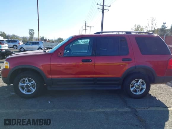 ✅ 2003 Ford Explorer XLT • VIN: 1FMZU63KX3ZA77188 • Lot: 40849950. Wystawiony na IAAI z przebiegiem 316 165 mil. Bezpłatny archiwum sprzedaży aukcyjnych z USA i szczegółowy raport historii pojazdu na DreamBid. Zdjęcie 6.