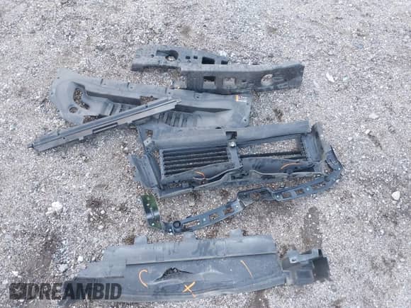 2025 Chevrolet Blazer LT with VIN 3GNKBCR48SS196508, listed as a IAAI auction lot 43585640 with 14,708 mi miles and . Bid and sale history available at DreamBid. Image 12.