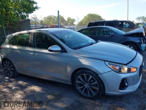 ✅ 2019 Hyundai Elantra • VIN: KMHH35LE3KU095045 • Лот: 42311542. Опубликован ранее на IAAI с пробегом 113 958 миль. Бесплатный доступ к архиву аукционных продаж из США и подробный отчёт об истории автомобиля на DreamBid. Изображение 13.