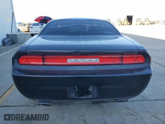 ✅ 2013 Dodge Challenger SXT • VIN: 2C3CDYAG2DH670263 • Lot: 86909704. Wystawiony na Copart z przebiegiem 121 614 mil. Bezpłatny archiwum sprzedaży aukcyjnych z USA i szczegółowy raport historii pojazdu na DreamBid. Zdjęcie 6.