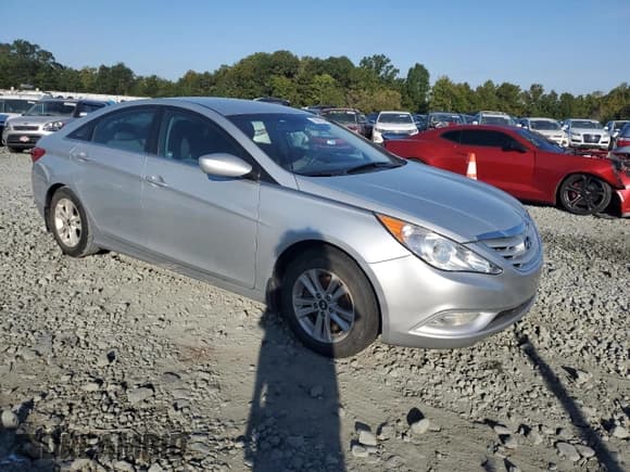 ✅ 2013 Hyundai Sonata GLS • VIN: 5NPEB4AC4DH642519 • Lot: 75057844. Listed on Copart with 123,975 mi. Free auction sales archive from the USA and detailed vehicle history report at DreamBid. Image 4.
