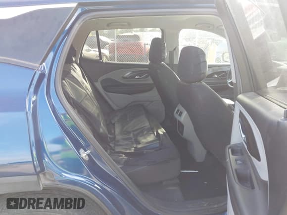 ✅ 2022 GMC Terrain SLE • VIN: 3GKALMEV8NL262340 • Lot: 43445607. Wystawiony na IAAI z przebiegiem 54 714 mil. Bezpłatny archiwum sprzedaży aukcyjnych z USA i szczegółowy raport historii pojazdu na DreamBid. Zdjęcie 8.