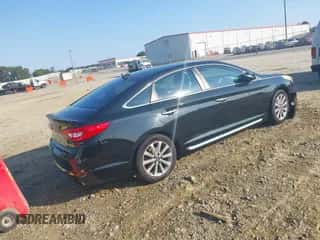 2017 Hyundai Sonata Limited z VIN 5NPE34AF7HH472069, wystawiony jako IAAI lot #43215023 z przebiegiem 128 642 mil mil oraz . Historia ofert i sprzedaży dostępna na DreamBid. Obrazek 4.