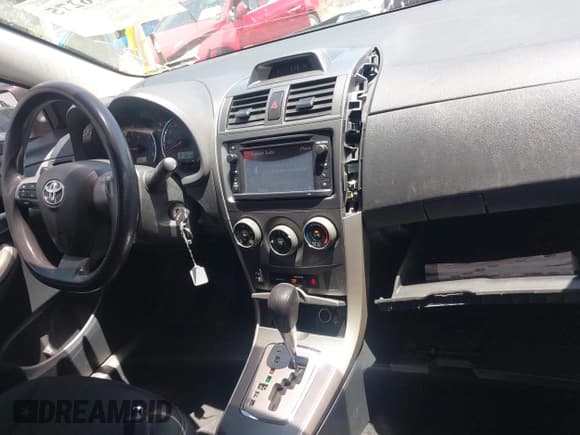 ✅ 2013 Toyota Corolla LE • VIN: 5YFBU4EE0DP207251 • Lot: 42476275. Listed on IAAI with 180,738 mi. Free auction sales archive from the USA and detailed vehicle history report at DreamBid. Image 5.