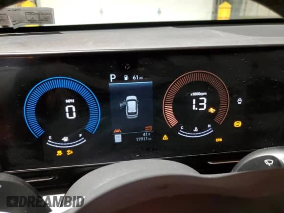 2024 Hyundai Kona SEL with VIN KM8HBCAB6RU137542, listed as a Copart auction lot 42332735 with 17,911 mi miles and Clean title. Bid and sale history available at DreamBid. Image 9.