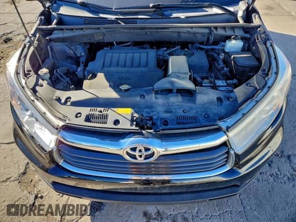 ✅ 2014 Toyota Highlander LE Plus • VIN: 5TDZKRFH6ES016520 • Lot: 94329435. Wystawiony na Copart z przebiegiem 103 252 mil. Bezpłatny archiwum sprzedaży aukcyjnych z USA i szczegółowy raport historii pojazdu na DreamBid. Zdjęcie 12.