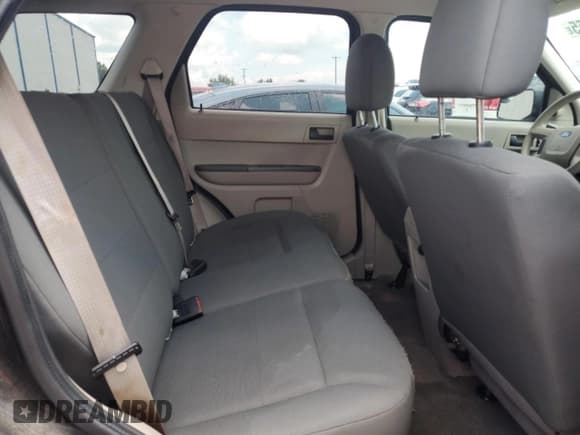 ✅ 2010 Ford Escape XLS • VIN: 1FMCU9C72AKB88181 • Lot: 66648355. Listed on Copart with 168,266 mi. Free auction sales archive from the USA and detailed vehicle history report at DreamBid. Image 11.