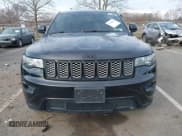 ✅ 2018 Jeep Grand Cherokee Altitude • VIN: 1C4RJFAG2JC469450 • Lot: 43899678. Wystawiony na IAAI z przebiegiem 78 954 mil. Bezpłatny archiwum sprzedaży aukcyjnych z USA i szczegółowy raport historii pojazdu na DreamBid. Zdjęcie 12.
