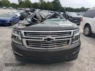 2017 Chevrolet Suburban Premier z VIN 1GNSCJKC7HR123032, wystawiony jako Copart lot #70243104 z przebiegiem Nie podano mil oraz Szkoda całkowita • Salvage title. Historia ofert i sprzedaży dostępna na DreamBid. Obrazek 5.