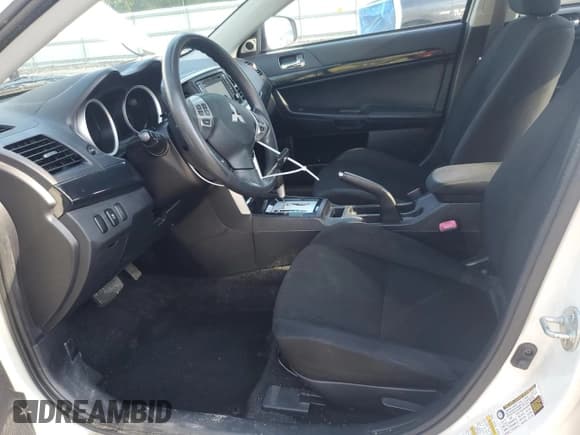 ✅ 2017 Mitsubishi Lancer ES • VIN: JA32U2FU8HU007767 • Lot: 84894865. Listed on Copart with 98,780 mi. Free auction sales archive from the USA and detailed vehicle history report at DreamBid. Image 7.