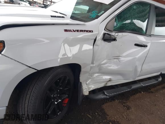 ✅ 2023 Chevrolet Silverado 1500 • VIN: 1GCPADE89PZ115977 • Лот: 42025071. Опубликован ранее на IAAI с пробегом 27 635 миль. Бесплатный доступ к архиву аукционных продаж из США и подробный отчёт об истории автомобиля на DreamBid. Изображение 6.