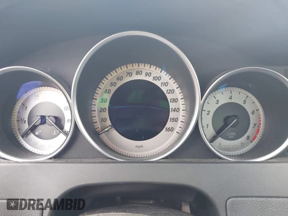 ✅ 2014 Mercedes-Benz C 250 Sport • VIN: WDDGF4HBXEA937729 • Lot: 42511941. Wystawiony na IAAI z przebiegiem Nie podano. Bezpłatny archiwum sprzedaży aukcyjnych z USA i szczegółowy raport historii pojazdu na DreamBid. Zdjęcie 7.