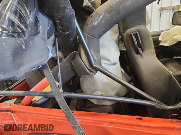 ✅ 2006 Jeep Wrangler X • VIN: 1J4FA39S16P740261 • Lot: 85719085. Wystawiony na Copart z przebiegiem Nie podano. Bezpłatny archiwum sprzedaży aukcyjnych z USA i szczegółowy raport historii pojazdu na DreamBid. Zdjęcie 10.