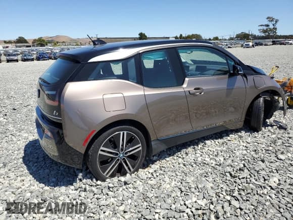 ✅ 2019 BMW i3 • VIN: WBY8P4C5XK7D98455 • Лот: 63944095. Опубликован ранее на Copart с пробегом 47 883 миль. Бесплатный доступ к архиву аукционных продаж из США и подробный отчёт об истории автомобиля на DreamBid. Изображение 3.