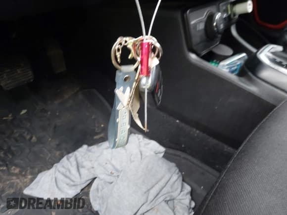 ✅ 2020 Jeep Renegade Sport • VIN: ZACNJBABXLPL53159 • Lot: 43475037. Wystawiony na IAAI z przebiegiem 54 571 mil. Bezpłatny archiwum sprzedaży aukcyjnych z USA i szczegółowy raport historii pojazdu na DreamBid. Zdjęcie 11.