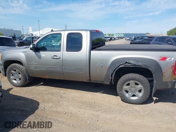 ✅ 2012 GMC Sierra 1500 SLE • VIN: 1GTR2VE71CZ254322 • Lot: 43155251. Wystawiony na IAAI z przebiegiem 245 312 mil. Bezpłatny archiwum sprzedaży aukcyjnych z USA i szczegółowy raport historii pojazdu na DreamBid. Zdjęcie 14.