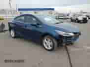 ✅ 2019 Chevrolet Cruze Premier • VIN: 1G1BF5SM7K7102340 • Lot: 51820395. Wystawiony na Copart z przebiegiem 86 223 mil mil. Skorzystaj z bezpłatnego archiwum sprzedaży aukcyjnych z USA i zobacz szczegółowy raport historii pojazdu na DreamBid. Zdjęcie 4.