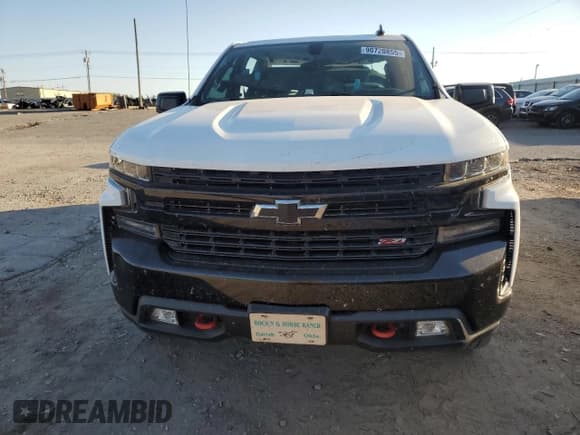 ✅ 2020 Chevrolet Silverado 1500 LT Trail Boss • VIN: 3GCPYFED5LG319559 • Lot: 90720855. Wystawiony na Copart z przebiegiem 95 214 mil. Bezpłatny archiwum sprzedaży aukcyjnych z USA i szczegółowy raport historii pojazdu na DreamBid. Zdjęcie 5.