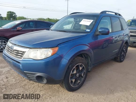 ✅ 2009 Subaru Forester X • VIN: JF2SH63629H714247 • Lot: 42633048. Listed on IAAI with 199,819 mi. Free auction sales archive from the USA and detailed vehicle history report at DreamBid. Image 2.