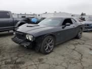 ✅ 2019 Dodge Challenger R/T • VIN: 2C3CDZBT1KH501334 • Lot: 39406434. Wystawiony na Copart z przebiegiem 63 005 mil. Bezpłatny archiwum sprzedaży aukcyjnych z USA i szczegółowy raport historii pojazdu na DreamBid. Zdjęcie 1.