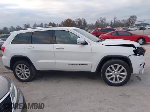 ✅ 2017 Jeep Grand Cherokee Limited • VIN: 1C4RJFBG9HC769298 • Lot: 40967918. Wystawiony na IAAI z przebiegiem 84 431 mil. Bezpłatny archiwum sprzedaży aukcyjnych z USA i szczegółowy raport historii pojazdu na DreamBid. Zdjęcie 13.