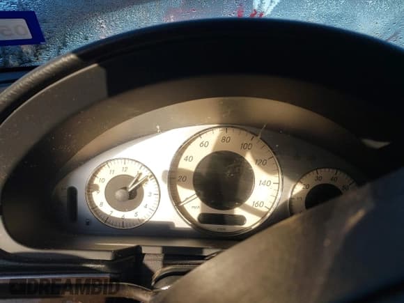 ✅ 2008 Mercedes-Benz E 350 Luxury • VIN: WDBUF56X58B265495 • Lot: 43700496. Wystawiony na IAAI z przebiegiem Nie podano. Bezpłatny archiwum sprzedaży aukcyjnych z USA i szczegółowy raport historii pojazdu na DreamBid. Zdjęcie 7.