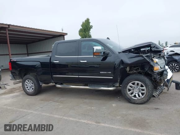 ✅ 2016 Chevrolet Silverado 2500HD LTZ • VIN: 1GC1KWE81GF192150 • Lot: 43063029. Listed on IAAI with 187,523 mi. Free auction sales archive from the USA and detailed vehicle history report at DreamBid. Image 13.
