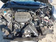 ✅ 2018 Volkswagen Tiguan SEL • VIN: 3VV3B7AX7JM218495 • Lot: 43281642. Wystawiony na IAAI z przebiegiem 64 894 mil. Bezpłatny archiwum sprzedaży aukcyjnych z USA i szczegółowy raport historii pojazdu na DreamBid. Zdjęcie 10.