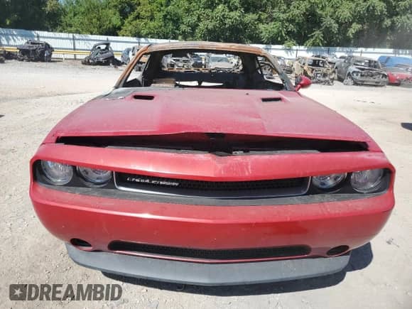 ✅ 2012 Dodge Challenger SXT • VIN: 2C3CDYAG2CH269195 • Lot: 69290284. Wystawiony na Copart z przebiegiem Nie podano. Bezpłatny archiwum sprzedaży aukcyjnych z USA i szczegółowy raport historii pojazdu na DreamBid. Zdjęcie 5.