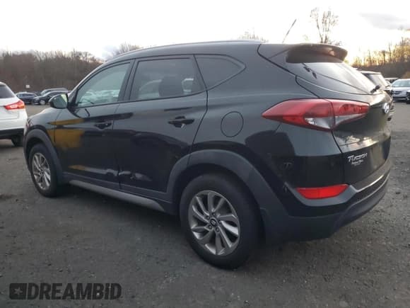 ✅ 2017 Hyundai Tucson SE • VIN: KM8J3CA44HU317861 • Лот: 92881635. Опубликован ранее на Copart с пробегом Не указан. Бесплатный доступ к архиву аукционных продаж из США и подробный отчёт об истории автомобиля на DreamBid. Изображение 2.