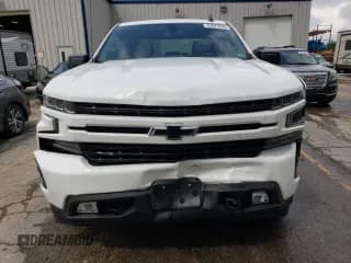 ✅ 2020 Chevrolet Silverado 1500 RST • VIN: 1GCUYEED6LZ304324 • Lot: 63973304. Wystawiony na Copart z przebiegiem 85 358 mil. Bezpłatny archiwum sprzedaży aukcyjnych z USA i szczegółowy raport historii pojazdu na DreamBid. Zdjęcie 5.