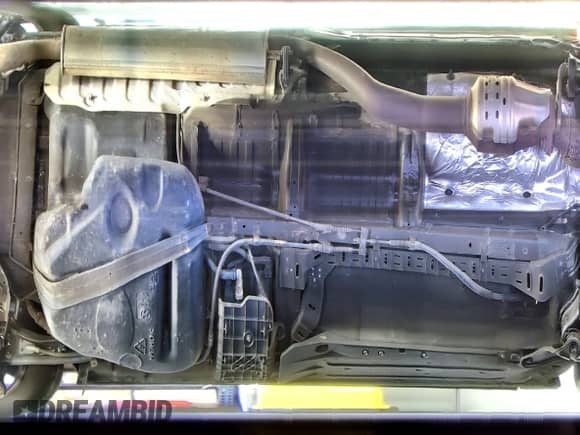 ✅ 2015 Hyundai Santa Fe • VIN: 5XYZT3LB2FG248377 • Лот: 86866035. Опубликован ранее на Copart с пробегом 140 304 миль. Бесплатный доступ к архиву аукционных продаж из США и подробный отчёт об истории автомобиля на DreamBid. Изображение 14.