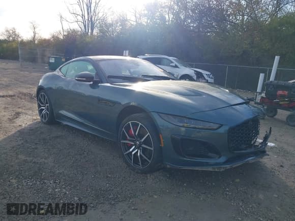 ✅ 2024 Jaguar F-Type R • VIN: SAJD51FE3RCK84135 • Lot: 43661981. Wystawiony na IAAI z przebiegiem 5 691 mil. Bezpłatny archiwum sprzedaży aukcyjnych z USA i szczegółowy raport historii pojazdu na DreamBid. Zdjęcie 1.