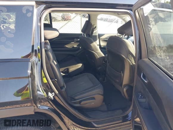 ✅ 2023 Jeep Grand Cherokee Laredo • VIN: 1C4RJJAG3P8856832 • Lot: 43250627. Listed on IAAI with 26,006 mi. Free auction sales archive from the USA and detailed vehicle history report at DreamBid. Image 8.