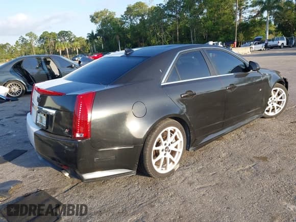 ✅ 2014 Cadillac CTS-V • VIN: 1G6DV5EP0E0106755 • Lot: 42103019. Wystawiony na IAAI z przebiegiem 77 337 mil. Bezpłatny archiwum sprzedaży aukcyjnych z USA i szczegółowy raport historii pojazdu na DreamBid. Zdjęcie 4.