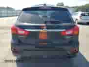 2019 Mitsubishi Outlander ES z VIN JA4AP3AU7KU018195, wystawiony jako Copart lot #83878525 z przebiegiem 139 848 mil mil oraz Szkoda całkowita • Salvage title. Historia ofert i sprzedaży dostępna na DreamBid. Obrazek 6.