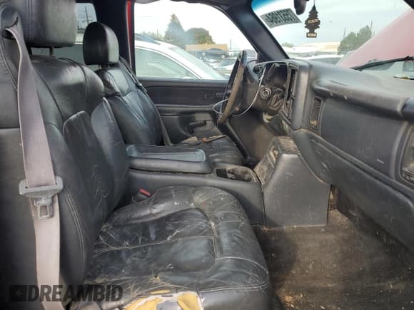 ✅ 2000 Chevrolet Silverado 1500 LT • VIN: 1GCEK19TXYE183991 • Лот: 75531964. Опубликован ранее на Copart с пробегом 260 603 миль. Бесплатный доступ к архиву аукционных продаж из США и подробный отчёт об истории автомобиля на DreamBid. Изображение 7.