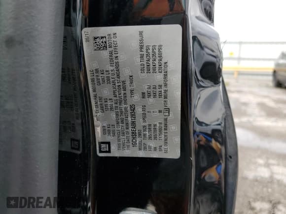 ✅ 2017 Chevrolet Colorado 2WD WT • VIN: 1GCHSBEA8H1283425 • Lot: 82036705. Wystawiony na Copart z przebiegiem 46 916 mil. Bezpłatny archiwum sprzedaży aukcyjnych z USA i szczegółowy raport historii pojazdu na DreamBid. Zdjęcie 12.