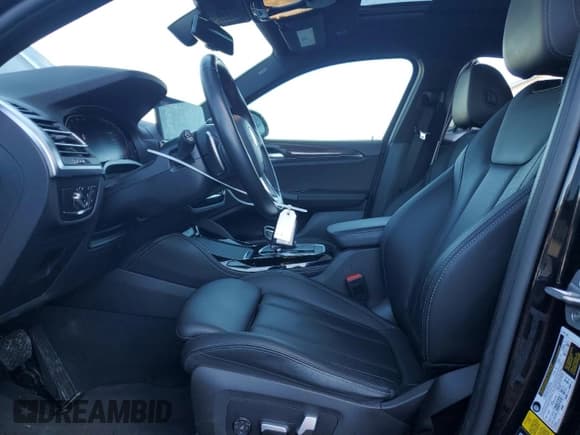 ✅ 2022 BMW X4 xDrive30i • VIN: 5UX33DT05N9M86605 • Lot: 40251784. Wystawiony na Copart z przebiegiem 38 430 mil. Bezpłatny archiwum sprzedaży aukcyjnych z USA i szczegółowy raport historii pojazdu na DreamBid. Zdjęcie 7.