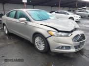 ✅ 2015 Ford Fusion SE Hybrid • VIN: 3FA6P0LU4FR199170 • Лот: 43693803. Опубликован ранее на IAAI с пробегом 180 099 миль. Бесплатный доступ к архиву аукционных продаж из США и подробный отчёт об истории автомобиля на DreamBid. Изображение 1.