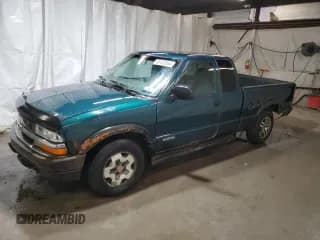 ✅ 1998 Chevrolet S-10 LS • VIN: 1GCDT19XXW8110451 • Лот: 85102064. Опубликован ранее на Copart с пробегом 116 744 миль. Бесплатный доступ к архиву аукционных продаж из США и подробный отчёт об истории автомобиля на DreamBid. Изображение 1.